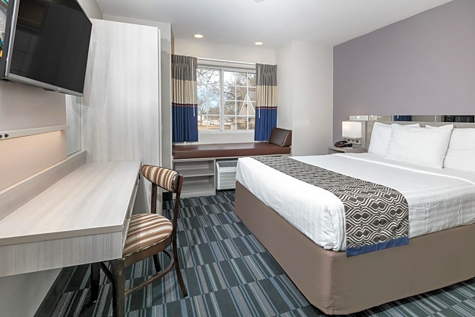 Microtel Inn & Suites by Wyndham Scott Lafayette