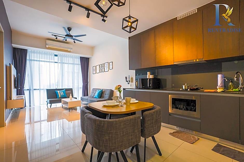 Grand Medini Suites by RR JBcity