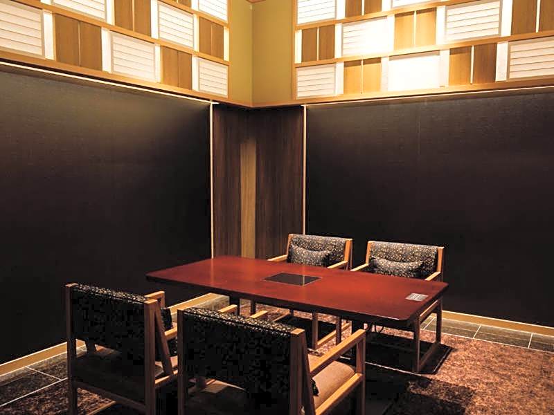 Nakanobo Zuien (Adult Only)