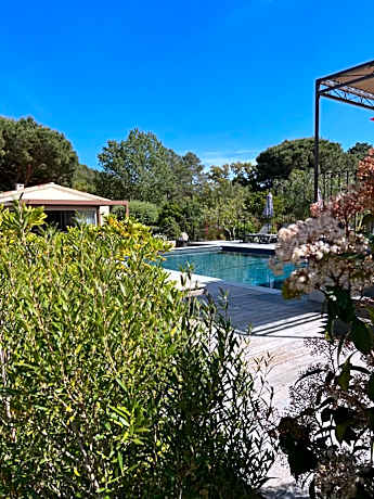 Hôtel les jardins de Sta Giulia avec piscine