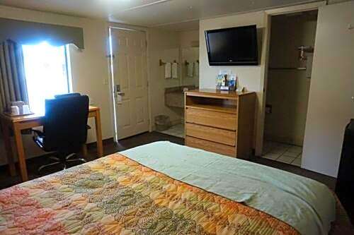 Executive Inn Pearsall