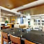 Holiday Inn Express & Suites Sturbridge By IHG