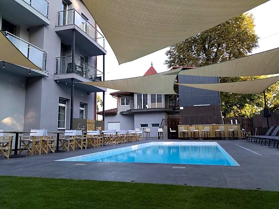 The One Apartments
