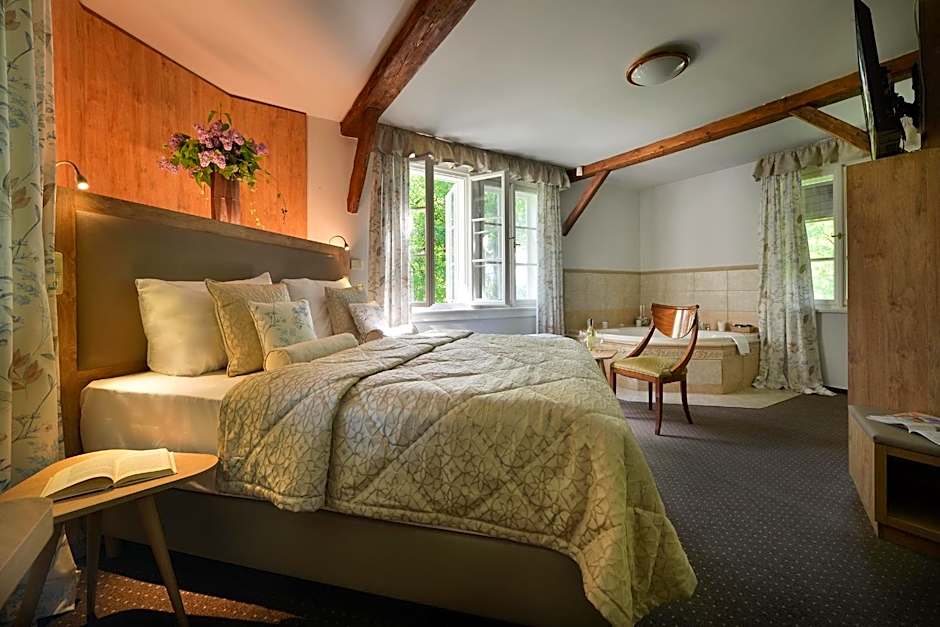 Chateau Loucen Garden Retreat