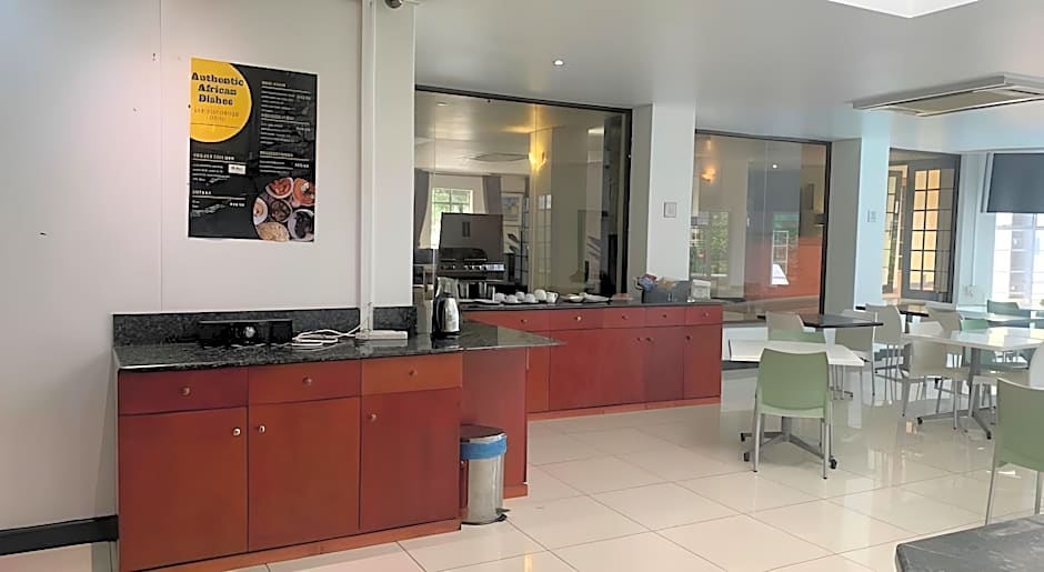 Airport Inn And Suites