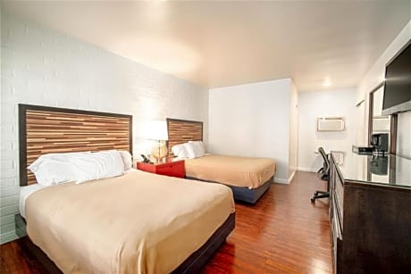 Deluxe Double Room with 2 Double Beds