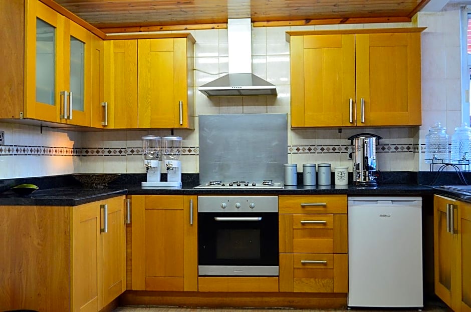 Old Trafford Guest House