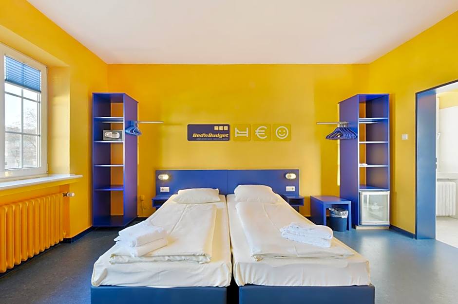 Bed'nBudget Expo-Hostel Rooms