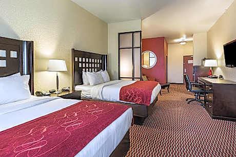 2 Queen Beds, Suite, Nonsmoking