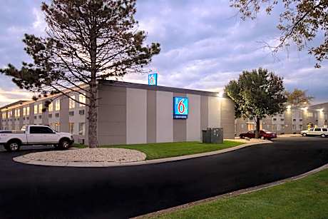Motel 6-Merrillville, IN