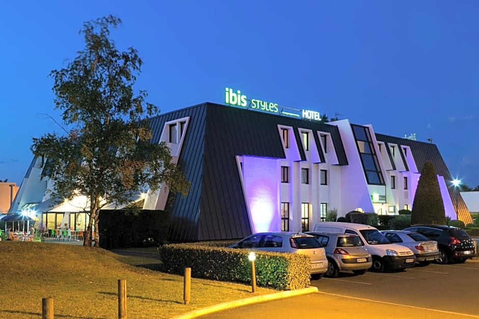 ibis styles Bordeaux Aeroport