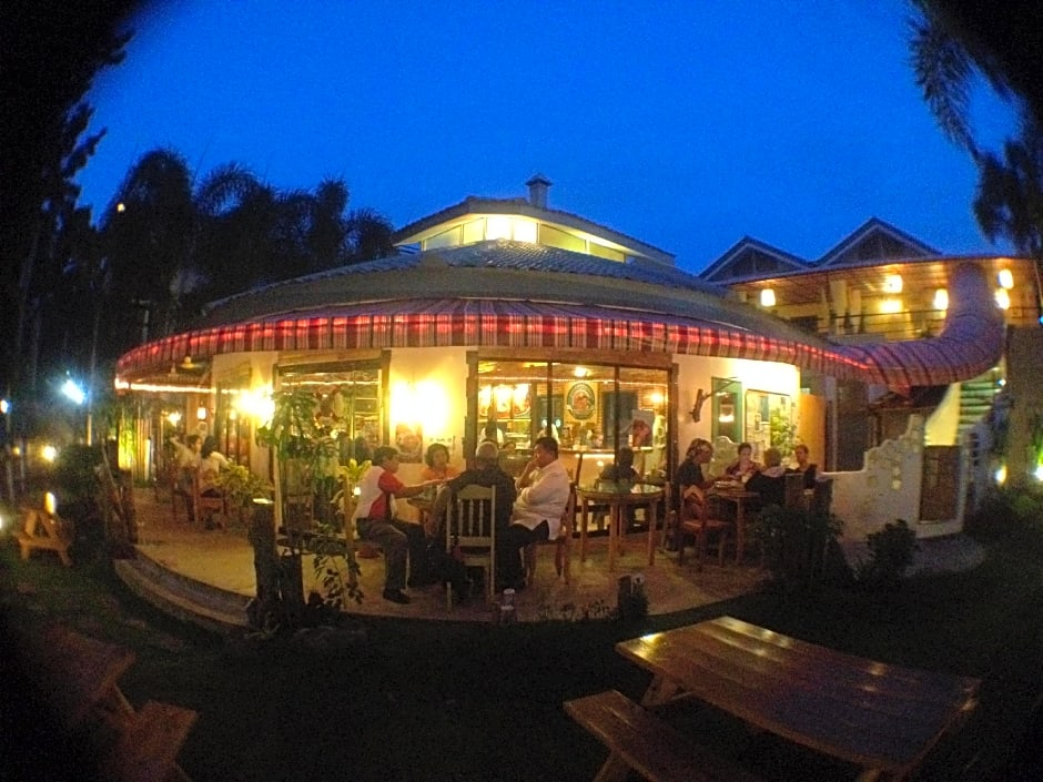 Gabbys Bed And Breakfast