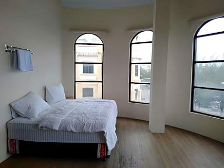 RedDoorz @ Komplek MMTC Deli Serdang