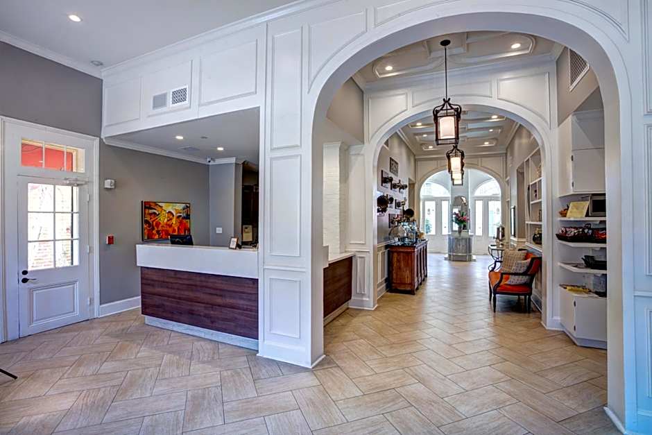 Hotel St. Pierre French Quarter