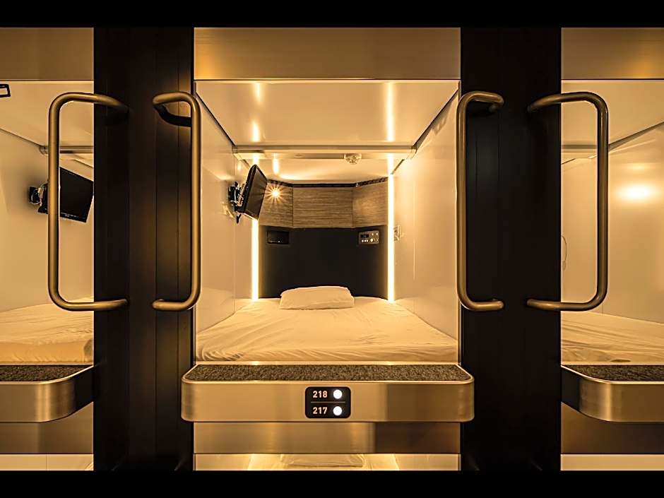 Capsule Plus Yokohama Sauna & Capsule