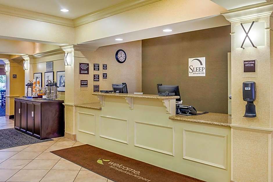 Sleep Inn & Suites Milwaukee Airport