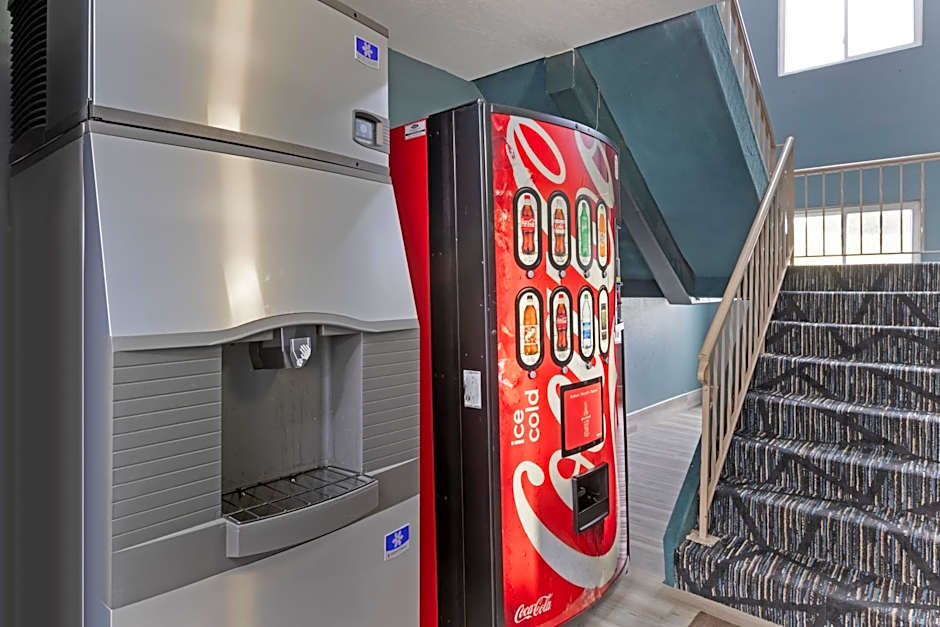 Quality Inn Newton at I-80