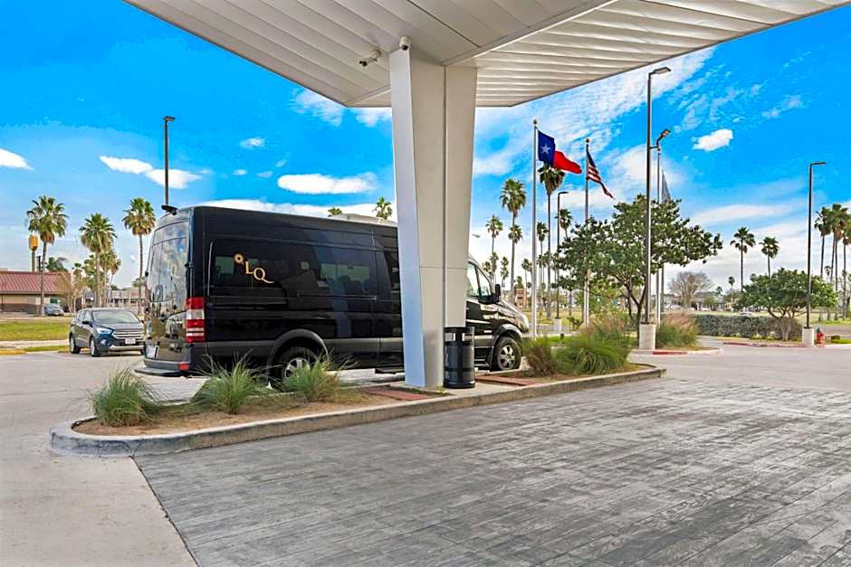 La Quinta Inn & Suites by Wyndham McAllen La Plaza Mall