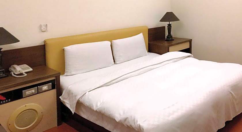 Zaw Jung Business Hotel