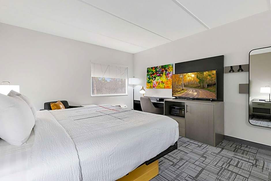 La Quinta Inn & Suites by Wyndham Jacksonville Mandarin