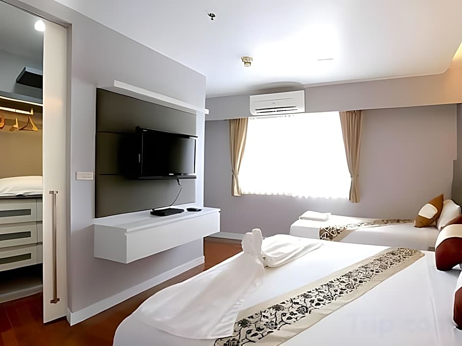 J Town serviced Apartments&hotel