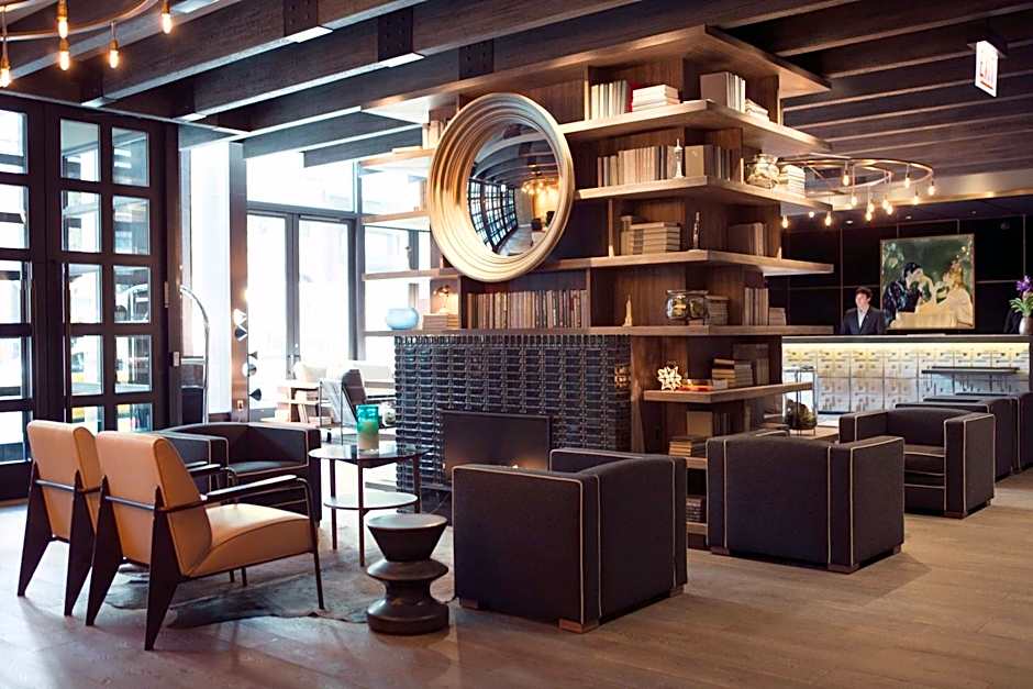 Thompson Chicago by Hyatt