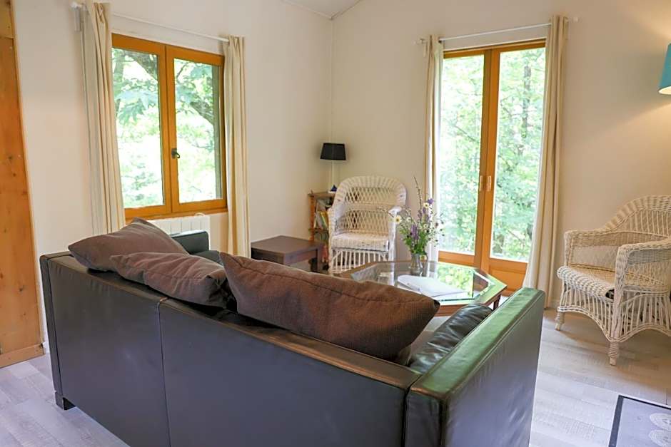 Les Grangeonnes, gîtes nature, piscine, bain nordique, sauna pour accueil familiale ou de groupe