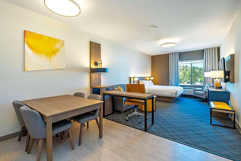 Comfort Suites Kelowna
