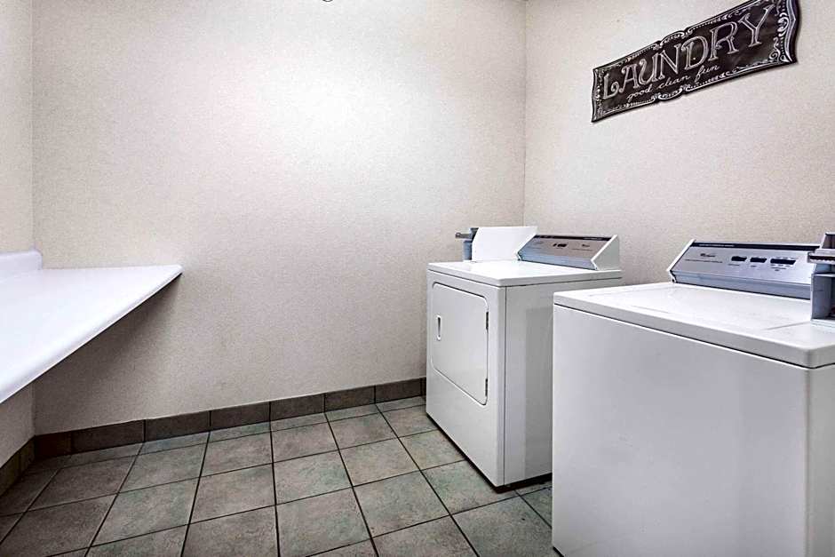 Super 8 by Wyndham Marysville/Port Huron Area