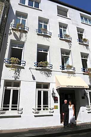 Hotel Moderna