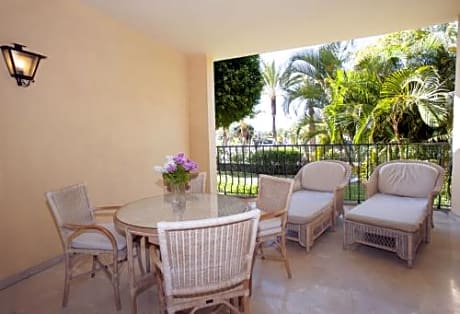 One-Bedroom Apartment (2 Adults + 1 Child)