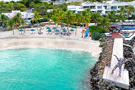 Hodges Bay Resort & Spa