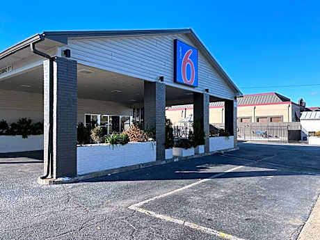 Motel 6 Greenville, NC ECU Medical Center