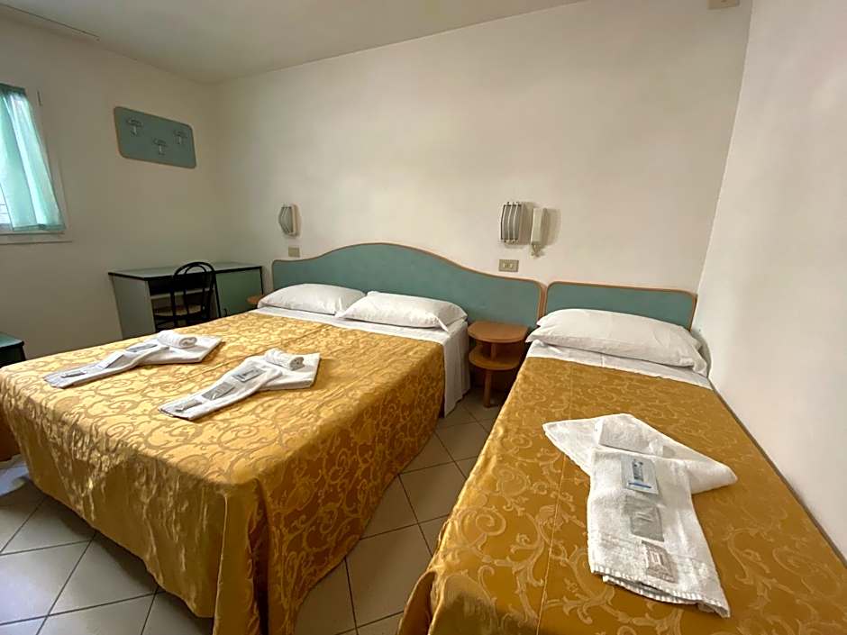 Hotel Nanni Garnì