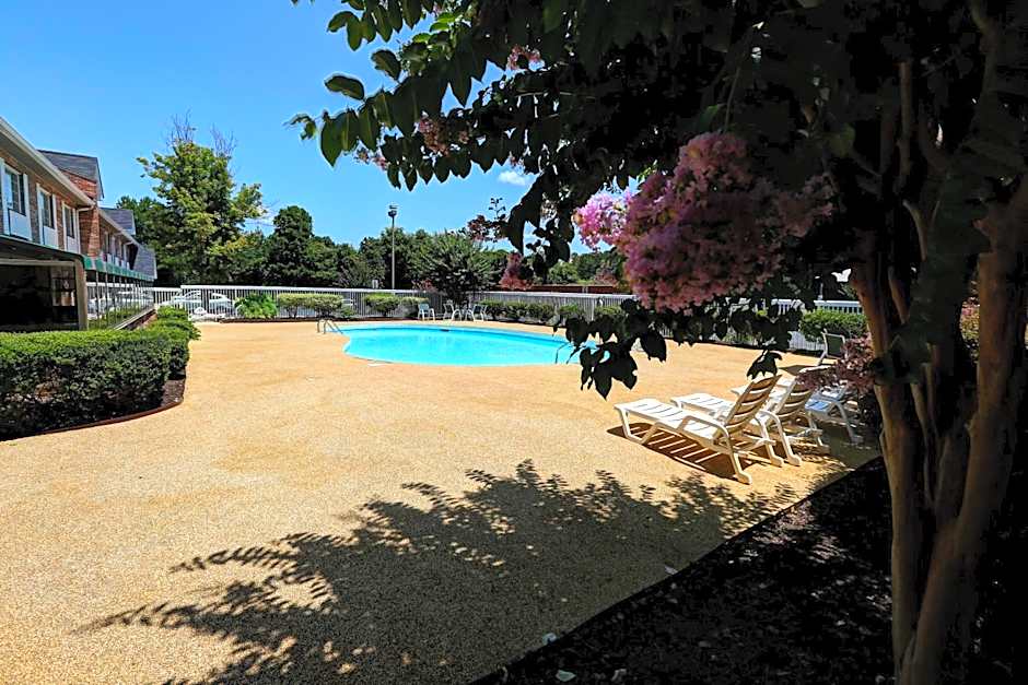 Country Inn & Suites by Radisson, Charlotte I-85 Airport, NC