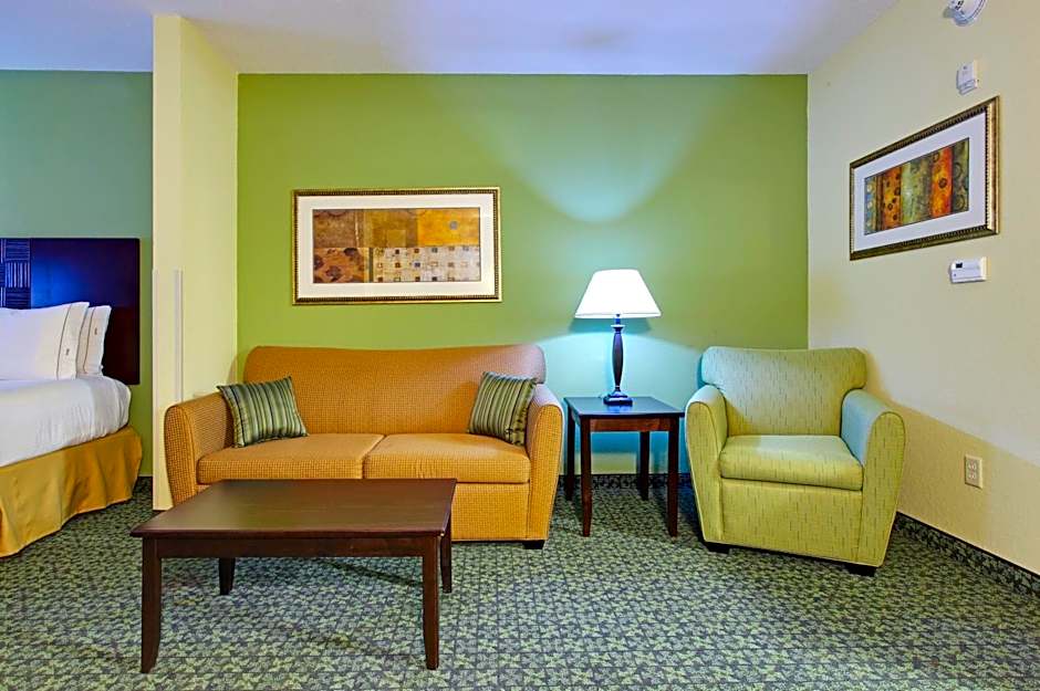 Holiday Inn Express & Suites Covington By IHG