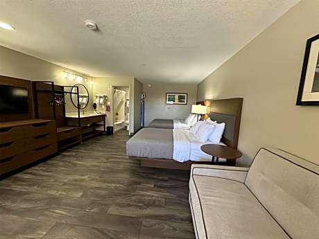 Suite with Two Queen Beds, Sofa Bed and Wet Bar - Non-Smoking