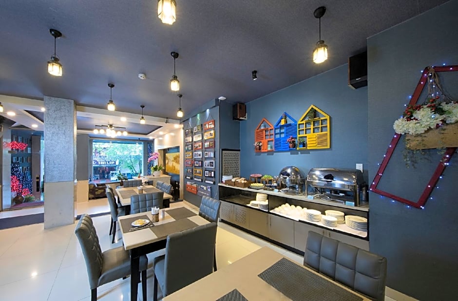 Good Vibes Central Hotel