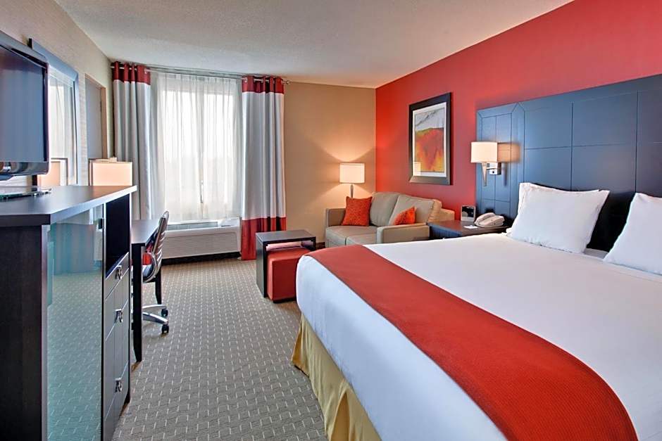Holiday Inn Express Hotel & Suites Chatham South By IHG