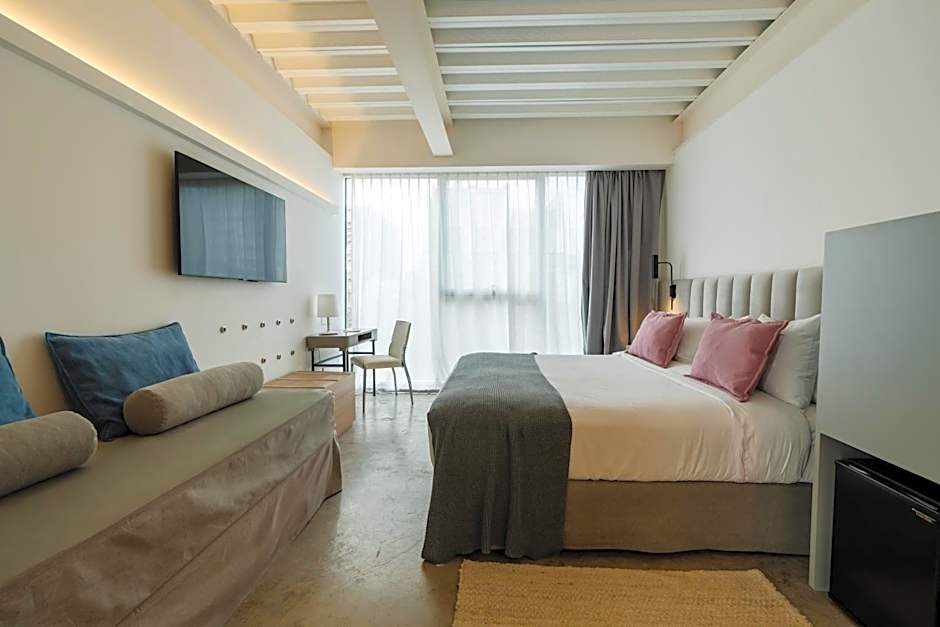 Vain Boutique Hotel