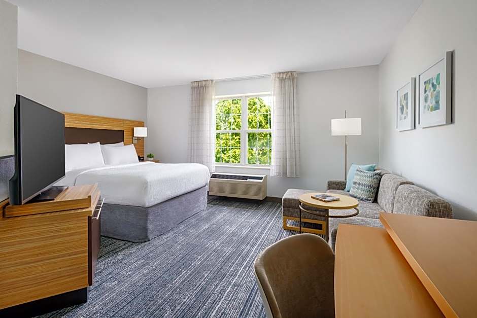 TownePlace Suites by Marriott Manchester-Boston Regional Airport