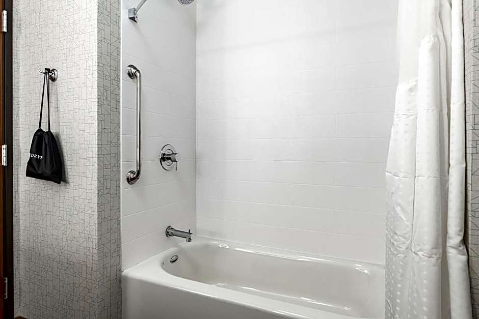 Holiday Inn Express And Suites Moundsville By IHG