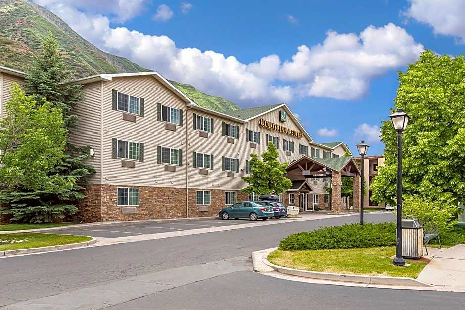 Quality Inn & Suites On The River