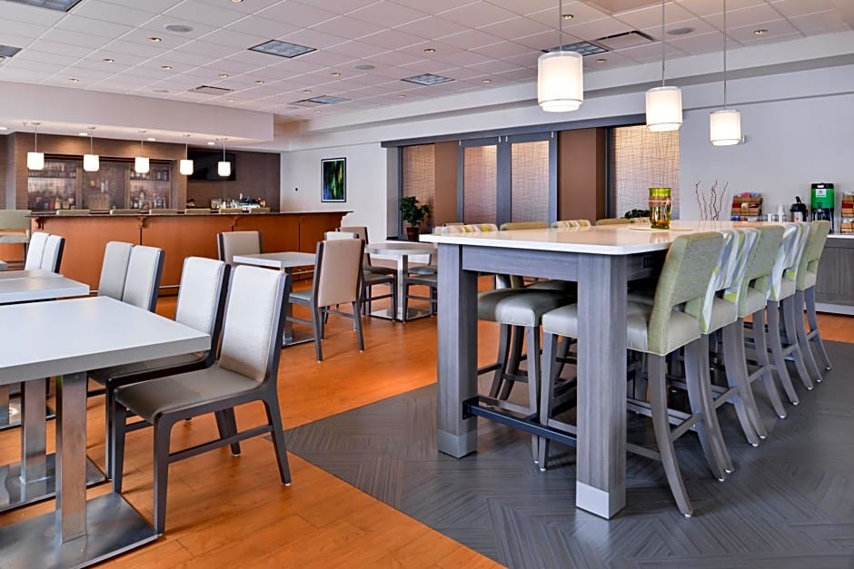 Holiday Inn Hotel & Suites Rochester - Marketplace