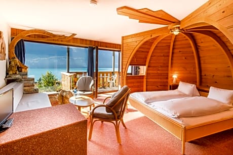 Suite with Hotpot