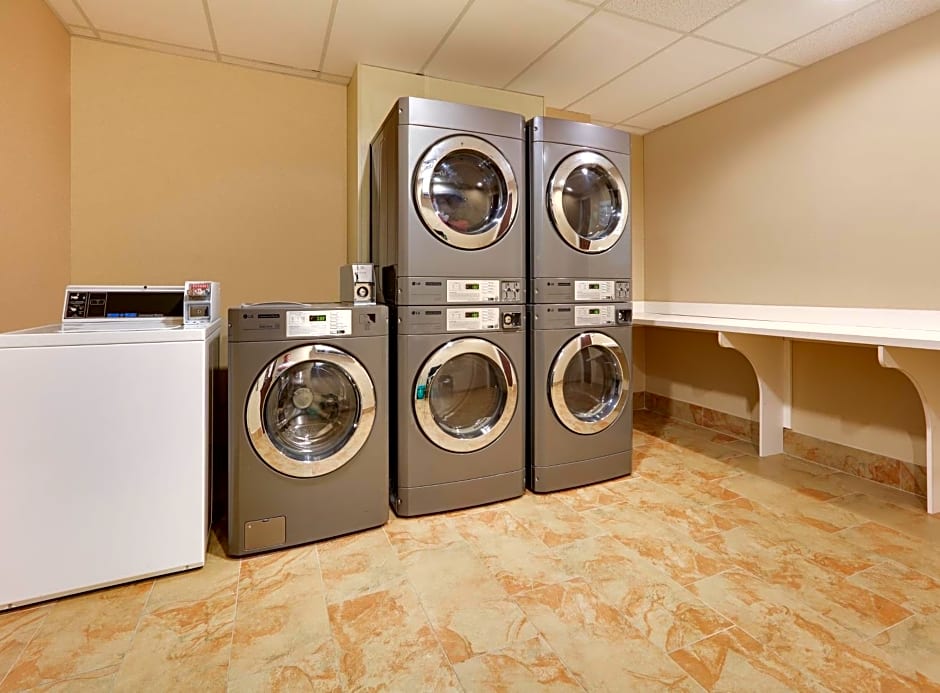 Clarion Hotel The Colony - Plano West