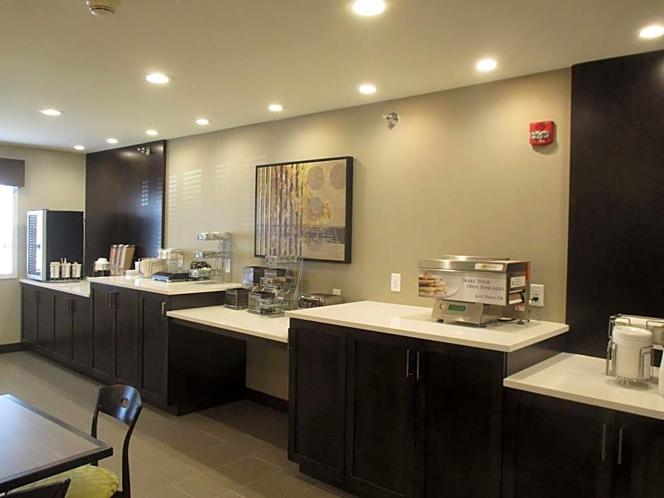 Best Western Harvest Inn & Suites