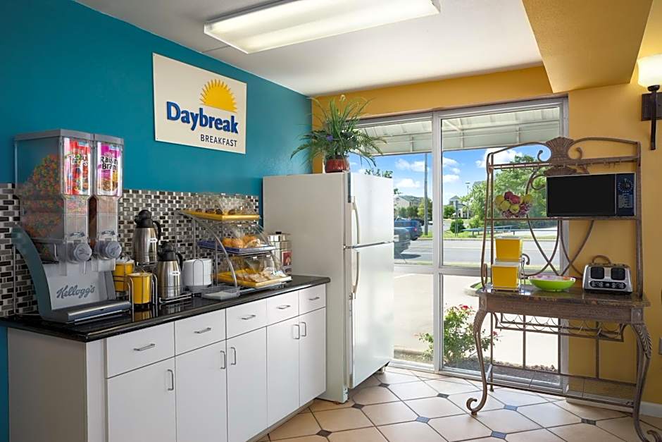 Days Inn by Wyndham Conway