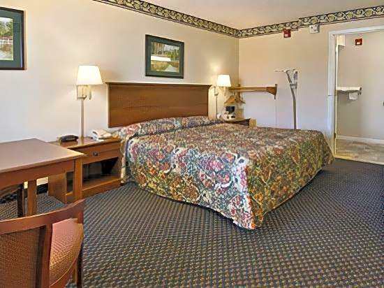 Clairmont Inn