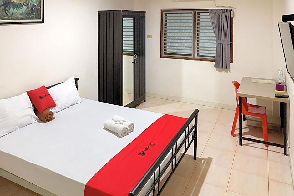 RedDoorz Near Stasiun Tanjung Karang Lampung